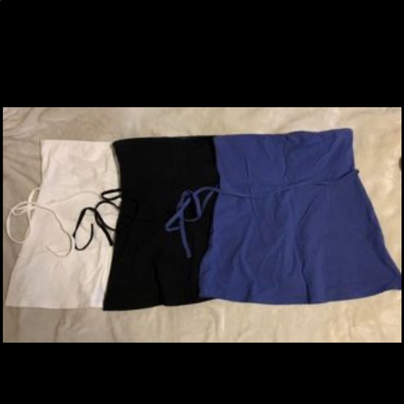 Victoria’s Secret strapless tops with built in bra - Picture 1 of 2